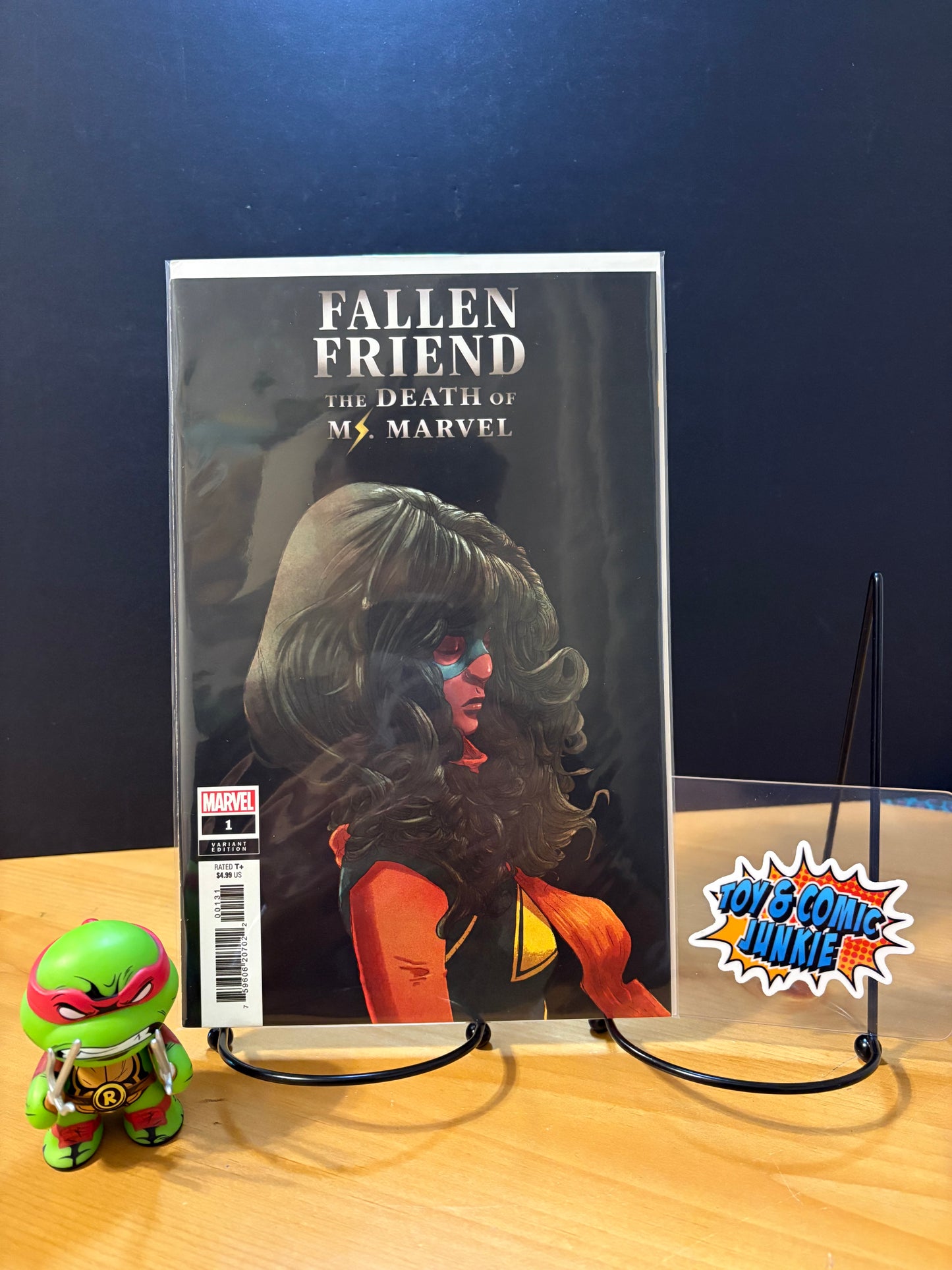 Fallen Friend: The Death of Ms. Marvel #1c